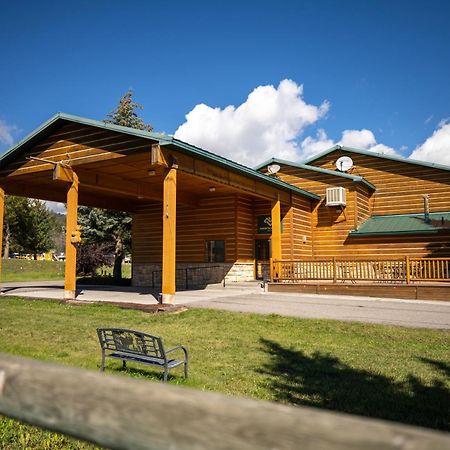 Mountain Vista Hotel Уест Йелоустоун Екстериор снимка