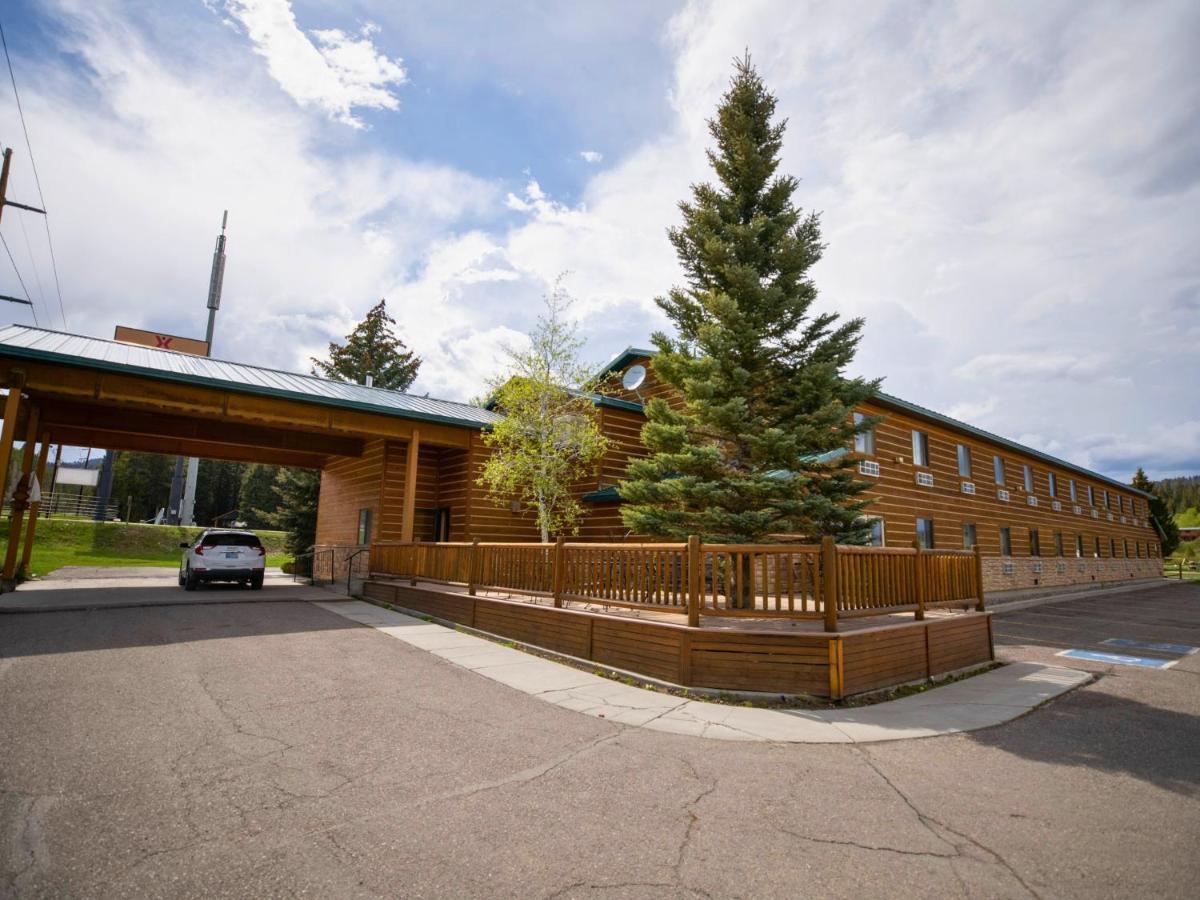 Mountain Vista Hotel Уест Йелоустоун Екстериор снимка