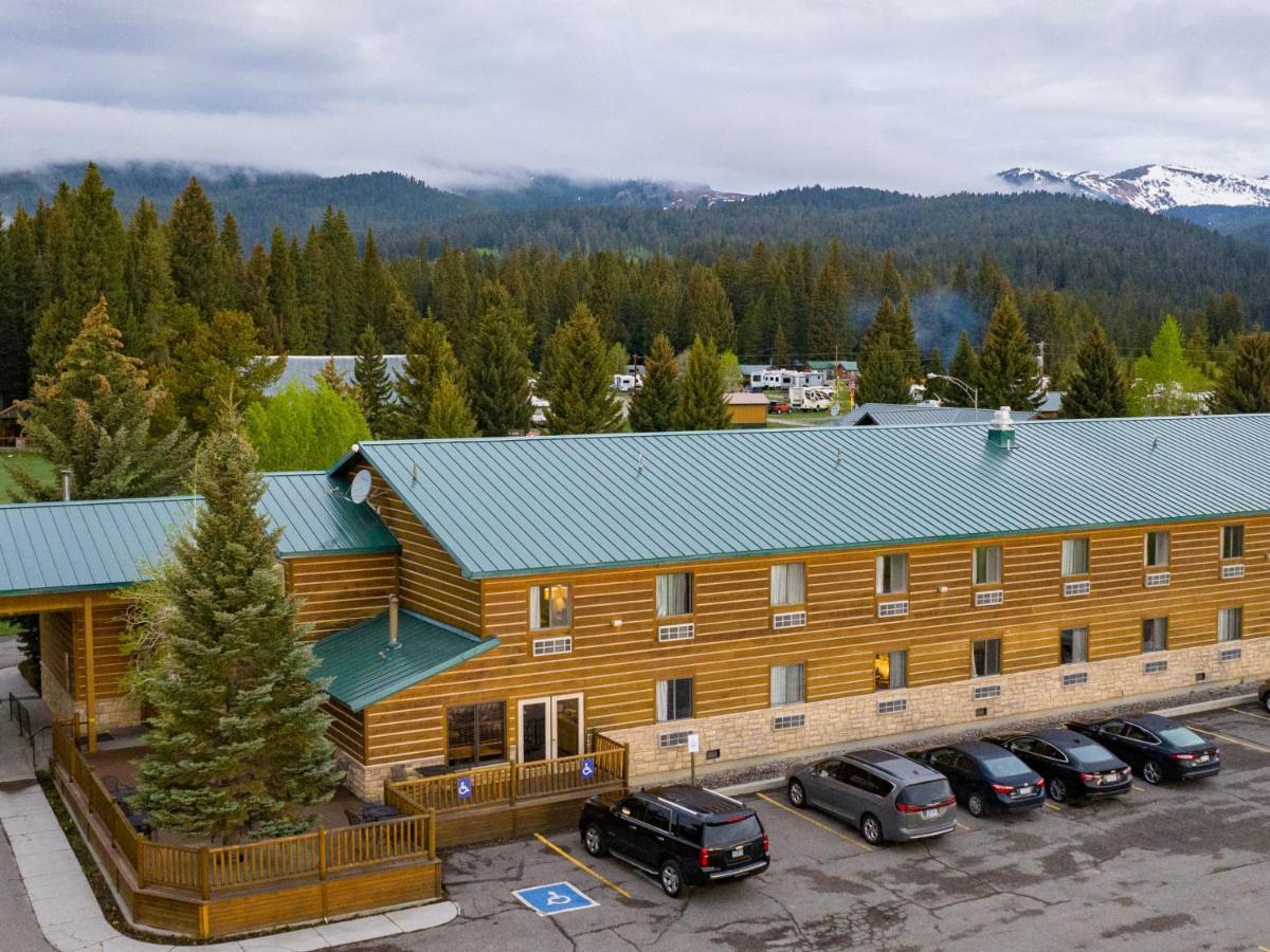 Mountain Vista Hotel Уест Йелоустоун Екстериор снимка